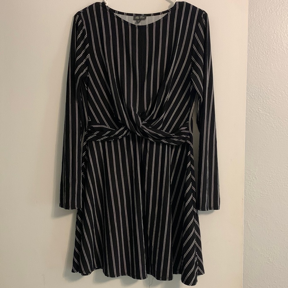 Black and White Mid Thigh Dress
